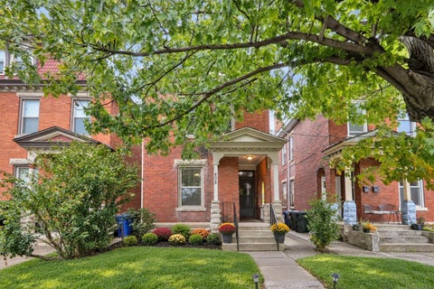Photo of 408 W 1st Avenue, Columbus, OH 43201 (MLS # 226039616)