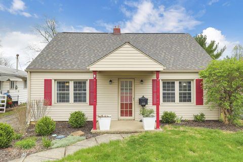 Photo of 4222 Arbutus Avenue, Grove City, OH 43123 (MLS # 226011763)