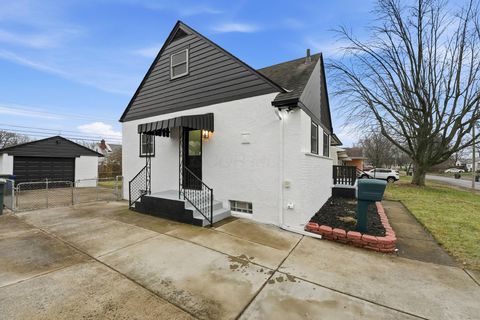 Tiny photo for 686 French Drive, Columbus, OH 43228 (MLS # 225046177)