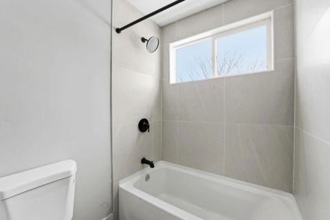 Tiny photo for 346 S Wheatland Avenue, Columbus, OH 43204 (MLS # 225044724)