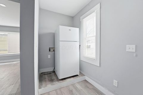 Tiny photo for 346 S Wheatland Avenue, Columbus, OH 43204 (MLS # 225044724)