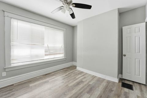 Tiny photo for 346 S Wheatland Avenue, Columbus, OH 43204 (MLS # 225044724)