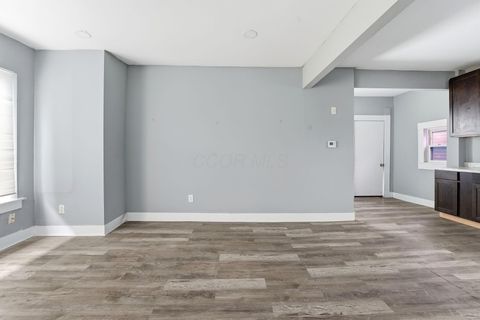 Tiny photo for 346 S Wheatland Avenue, Columbus, OH 43204 (MLS # 225044724)