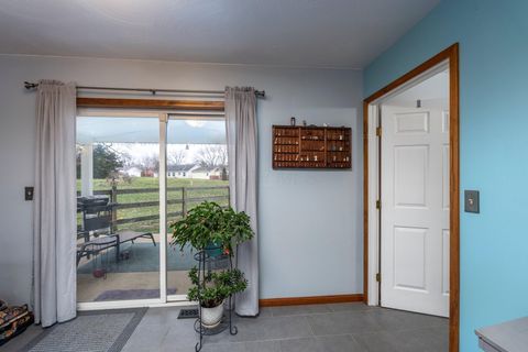 Tiny photo for 139 Rolfe Drive, Sabina, OH 45169 (MLS # 225045533)