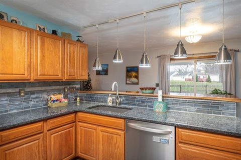 Tiny photo for 139 Rolfe Drive, Sabina, OH 45169 (MLS # 225045533)