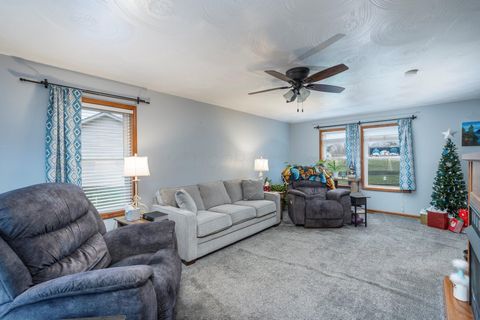 Tiny photo for 139 Rolfe Drive, Sabina, OH 45169 (MLS # 225045533)