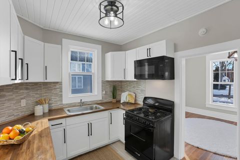 Tiny photo for 41 E Columbus Street, Thornville, OH 43076 (MLS # 226004372)