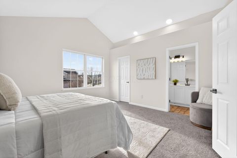 Tiny photo for 5136 Maple Valley Drive, Columbus, OH 43228 (MLS # 225046224)