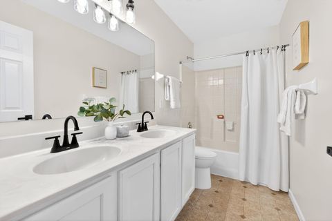 Tiny photo for 5136 Maple Valley Drive, Columbus, OH 43228 (MLS # 225046224)