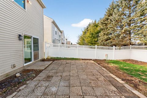 Tiny photo for 5136 Maple Valley Drive, Columbus, OH 43228 (MLS # 225046224)