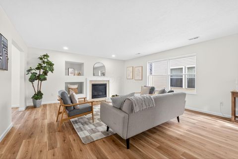 Tiny photo for 5136 Maple Valley Drive, Columbus, OH 43228 (MLS # 225046224)