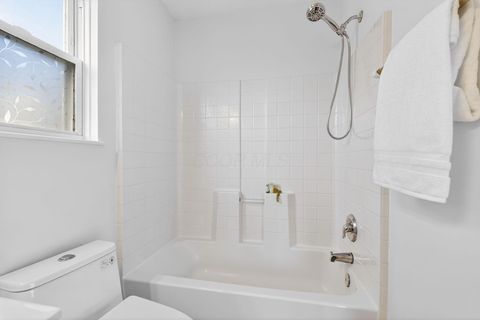 Tiny photo for 5136 Maple Valley Drive, Columbus, OH 43228 (MLS # 225046224)