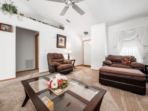 Tiny photo for 5507 Poolbeg Street 260 #260, Canal Winchester, OH 43110 (MLS # 225044731)