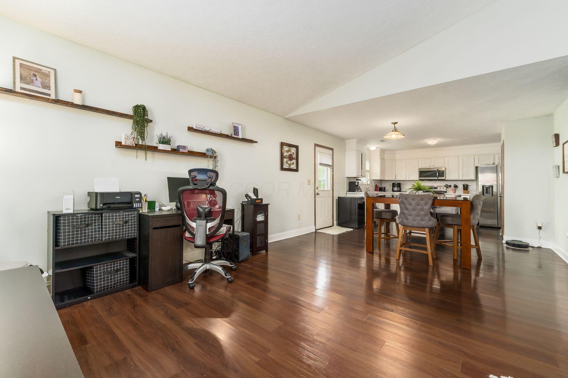 3854 Sugarbark Drive, Canal Winchester, Ohio image 8