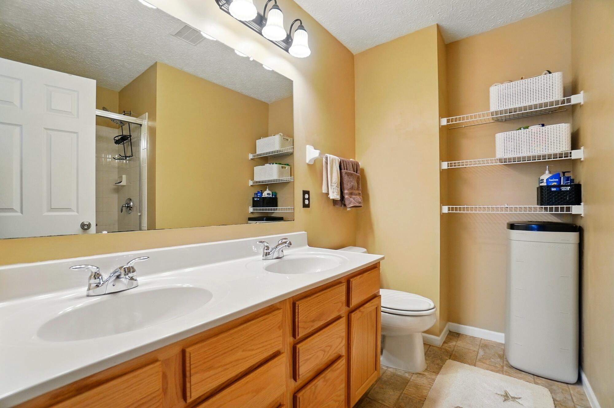5990 Canyon Creek Drive, Dublin, Ohio image 17