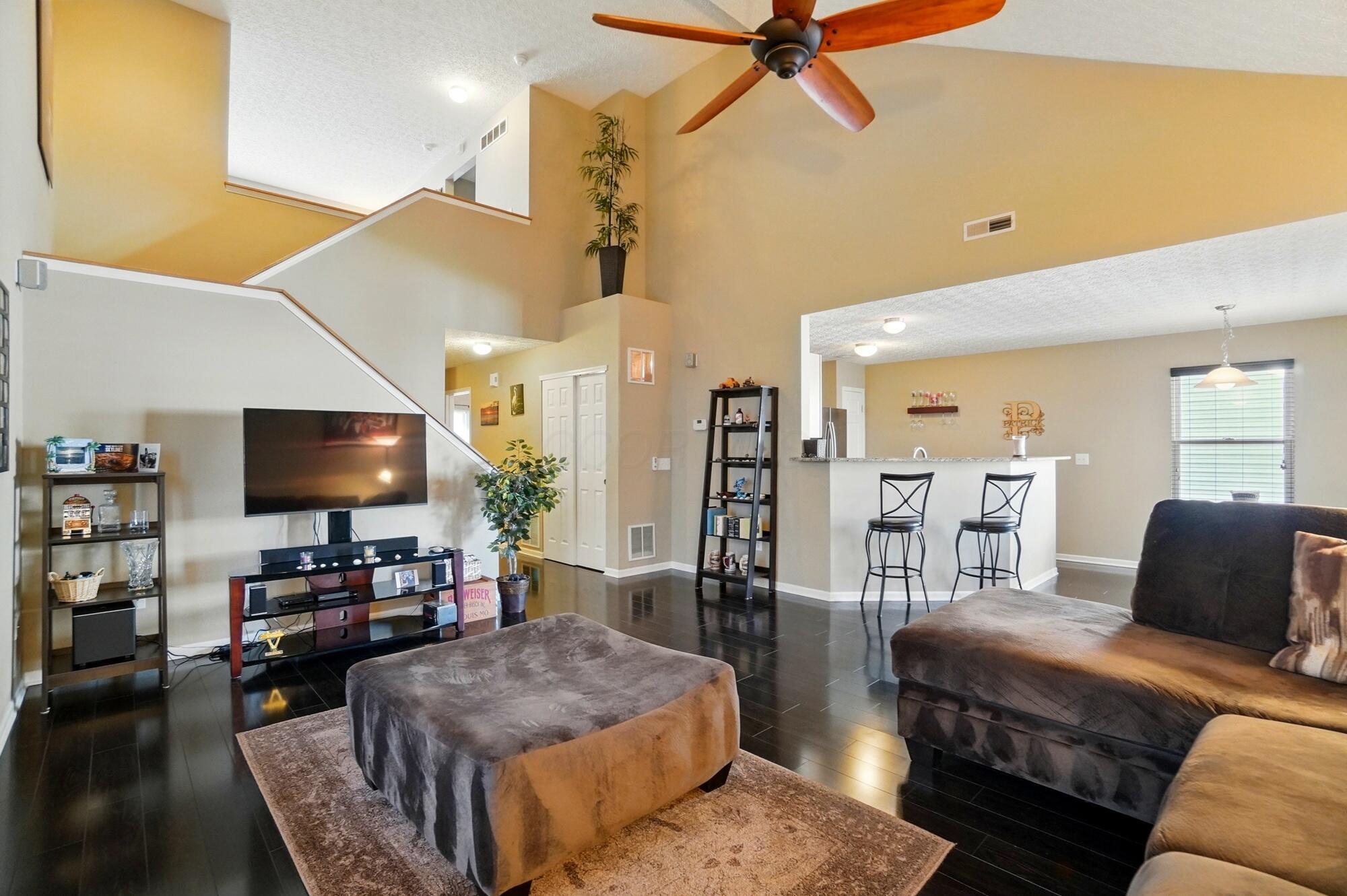 5990 Canyon Creek Drive, Dublin, Ohio image 9