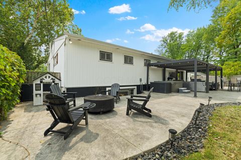 Tiny photo for 2390 Zollinger Road, Upper Arlington, OH 43221 (MLS # 226007330)