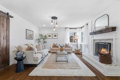 Tiny photo for 2390 Zollinger Road, Upper Arlington, OH 43221 (MLS # 226007330)