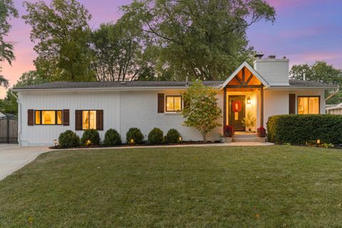 Tiny photo for 2390 Zollinger Road, Upper Arlington, OH 43221 (MLS # 226007330)