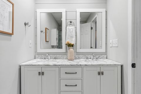 Tiny photo for 2390 Zollinger Road, Upper Arlington, OH 43221 (MLS # 226007330)