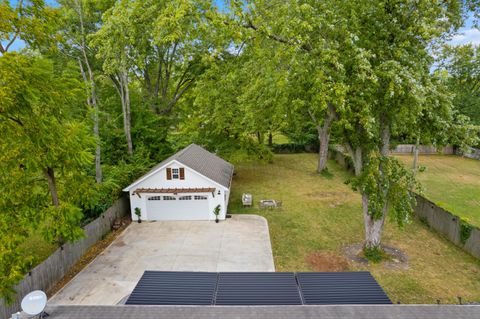 Tiny photo for 2390 Zollinger Road, Upper Arlington, OH 43221 (MLS # 226007330)