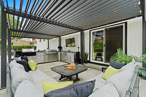 Tiny photo for 2390 Zollinger Road, Upper Arlington, OH 43221 (MLS # 226007330)