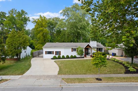 Tiny photo for 2390 Zollinger Road, Upper Arlington, OH 43221 (MLS # 226007330)