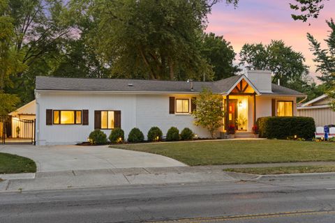 Tiny photo for 2390 Zollinger Road, Upper Arlington, OH 43221 (MLS # 226007330)