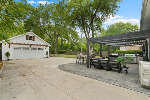 Tiny photo for 2390 Zollinger Road, Upper Arlington, OH 43221 (MLS # 226007330)