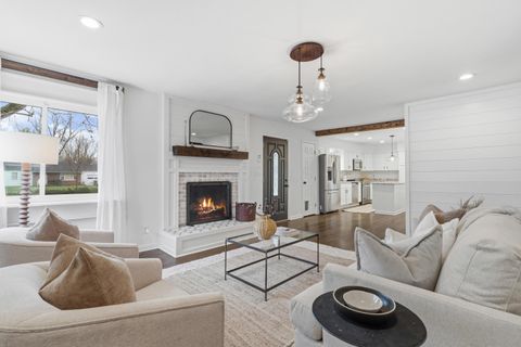 Tiny photo for 2390 Zollinger Road, Upper Arlington, OH 43221 (MLS # 226007330)