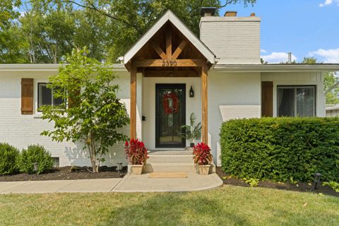 Tiny photo for 2390 Zollinger Road, Upper Arlington, OH 43221 (MLS # 226007330)