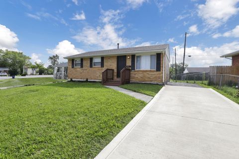 Photo of 2722 Key Place, Columbus, OH 43207 (MLS # 225028979)