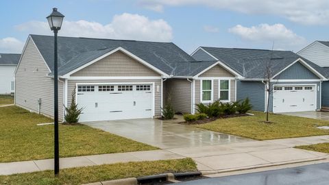 Photo of 195 Skyway Drive, Springfield, OH 45505 (MLS # 226002799)