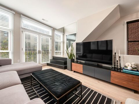 Photo of 802 N 4th Street 802 #802, Columbus, OH 43215 (MLS # 225020169)