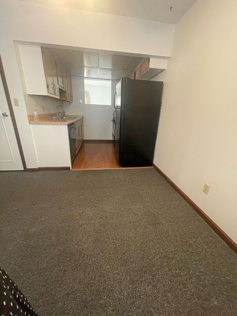 Tiny photo for 141 Beacon Run W 26E #26E, Columbus, OH 43228 (MLS # 225037588)