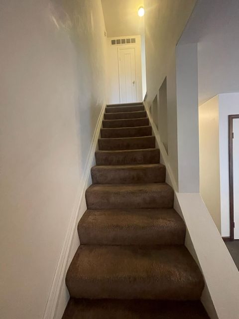 Tiny photo for 141 Beacon Run W 26E #26E, Columbus, OH 43228 (MLS # 225037588)