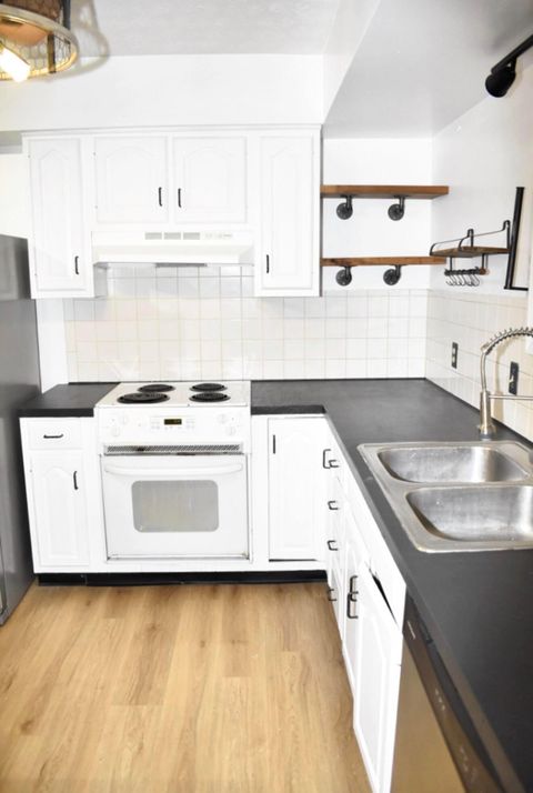 Tiny photo for 402 Citadel Street, Columbus, OH 43230 (MLS # 226000741)