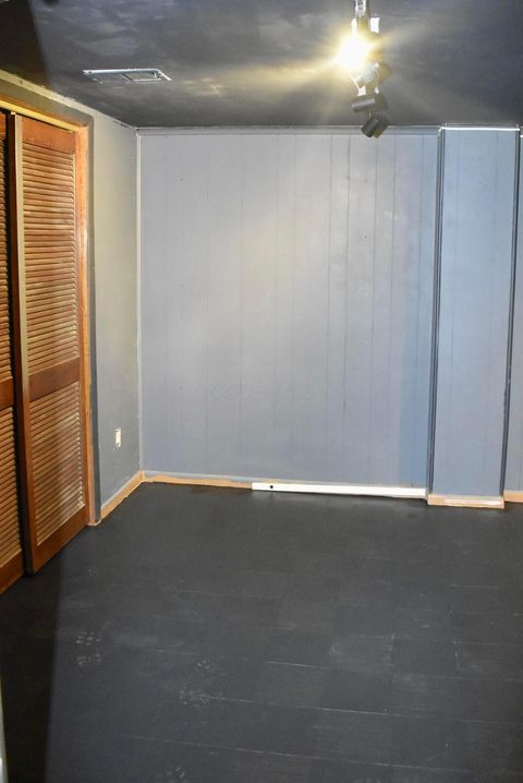 Tiny photo for 402 Citadel Street, Columbus, OH 43230 (MLS # 226000741)