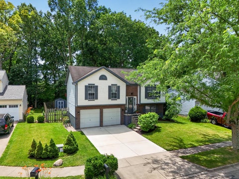 Photo of 3351 Timber Run Drive, Columbus, OH 43204 (MLS # 226022709)