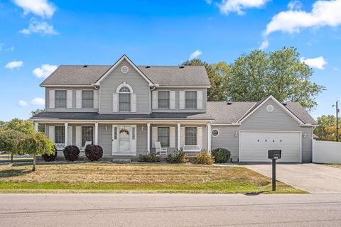 Photo of 4524 Sandridge Street, Obetz, OH 43207 (MLS # 225035640) Photo of 4524 Sandridge Street, Obetz, OH 43207 (MLS # 225035640)