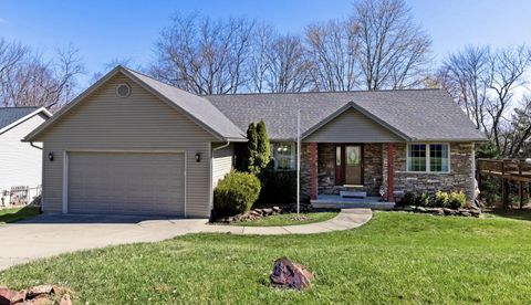 Photo of 898 Country Club Drive, Howard, OH 43028 (MLS # 226008342)