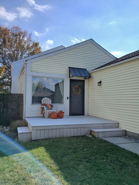 Tiny photo for 1335 Clement Drive, Columbus, OH 43085 (MLS # 225039693)