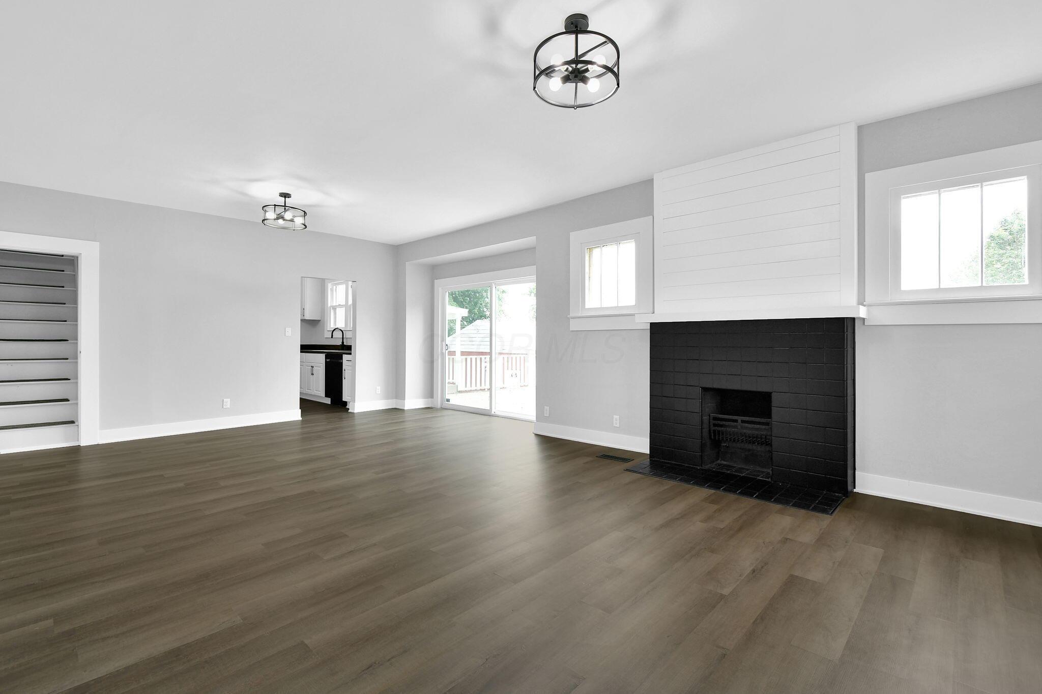 18452 Main Road