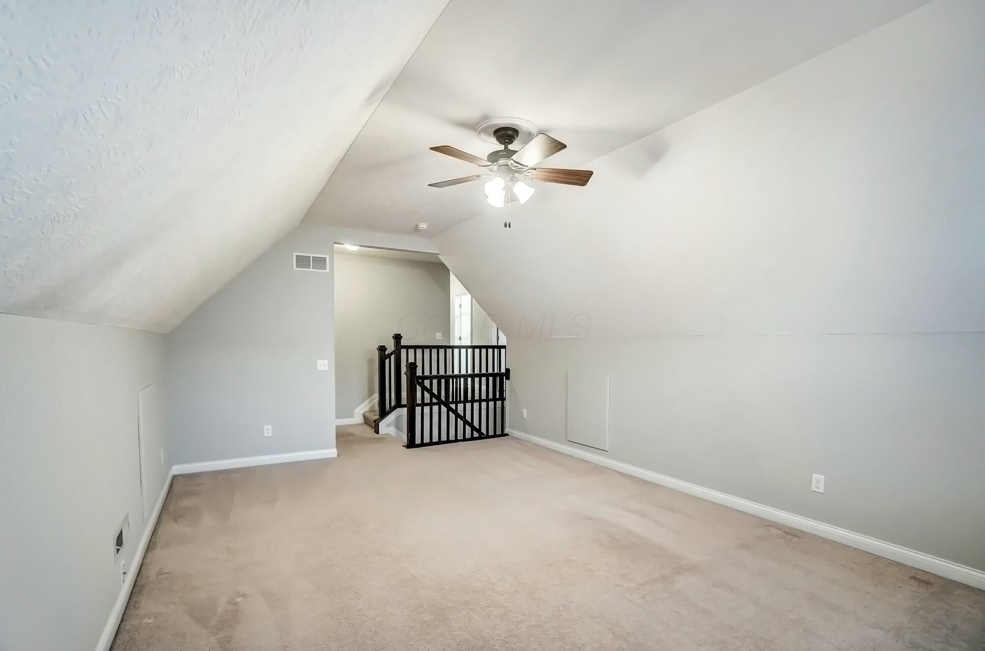 2193 Legends Drive, Grove City, Ohio image 29
