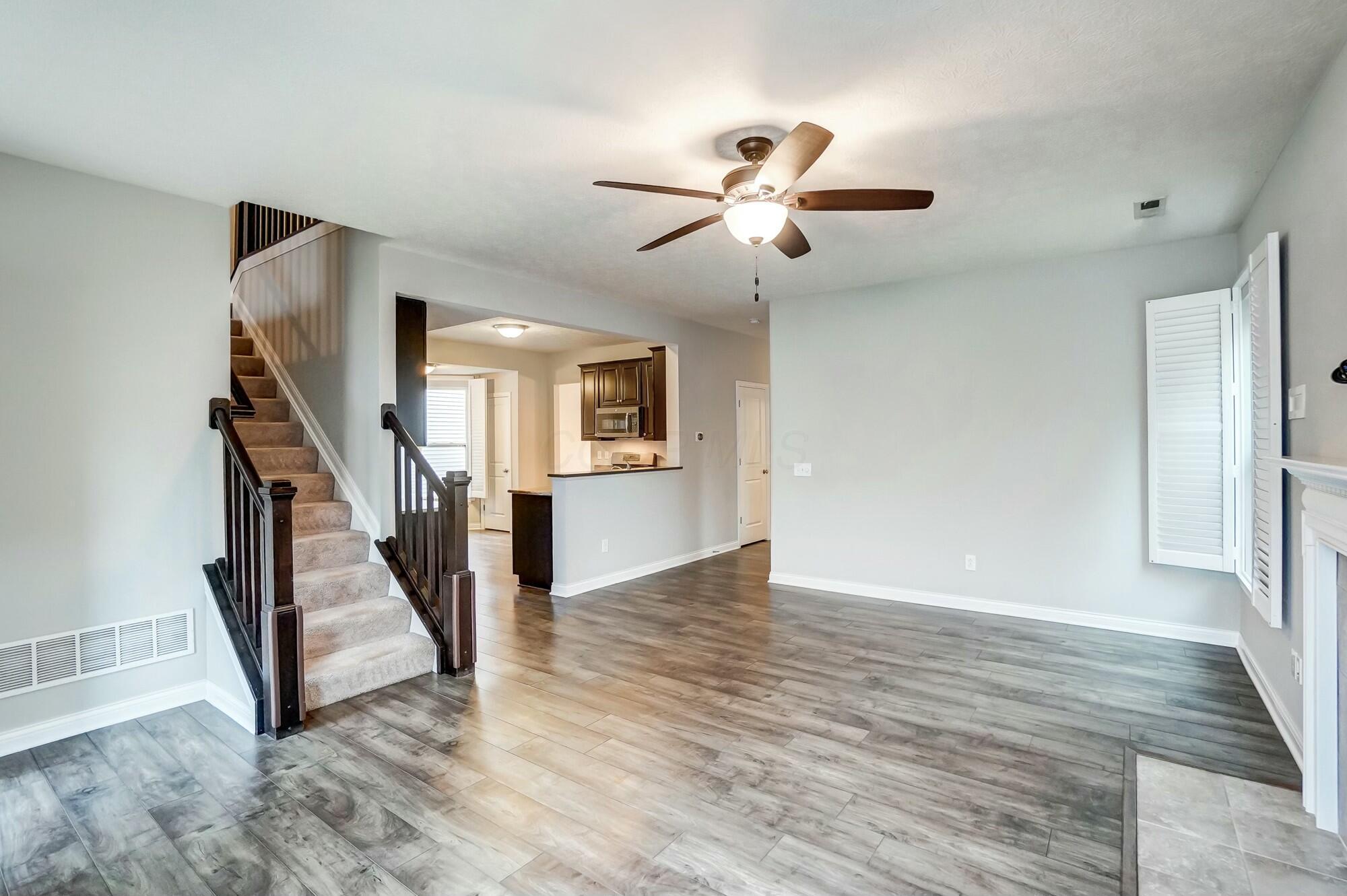 2193 Legends Drive, Grove City, Ohio image 15