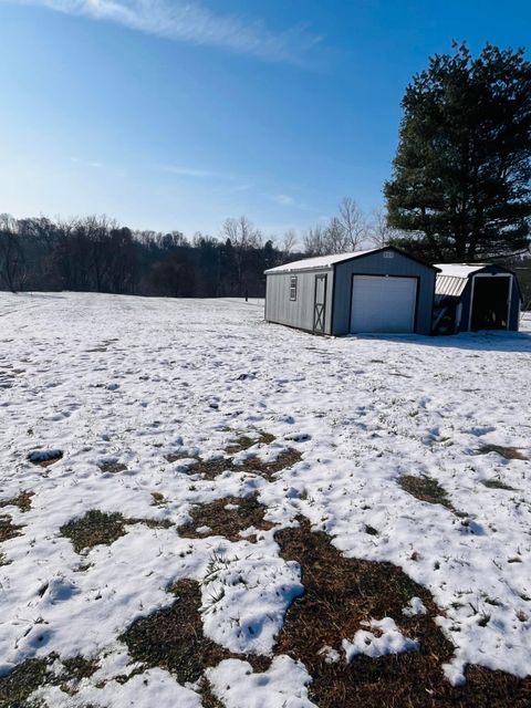 Tiny photo for 1958 Newark Road, Zanesville, OH 43701 (MLS # 225044927)