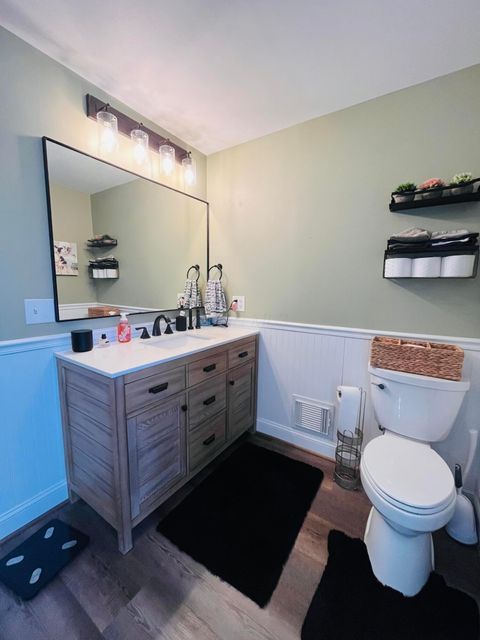 Tiny photo for 1958 Newark Road, Zanesville, OH 43701 (MLS # 225044927)