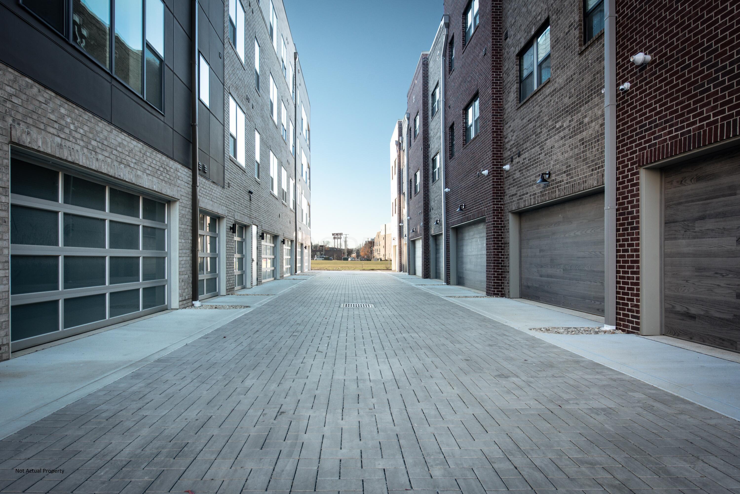 270 Dickenson Street 304