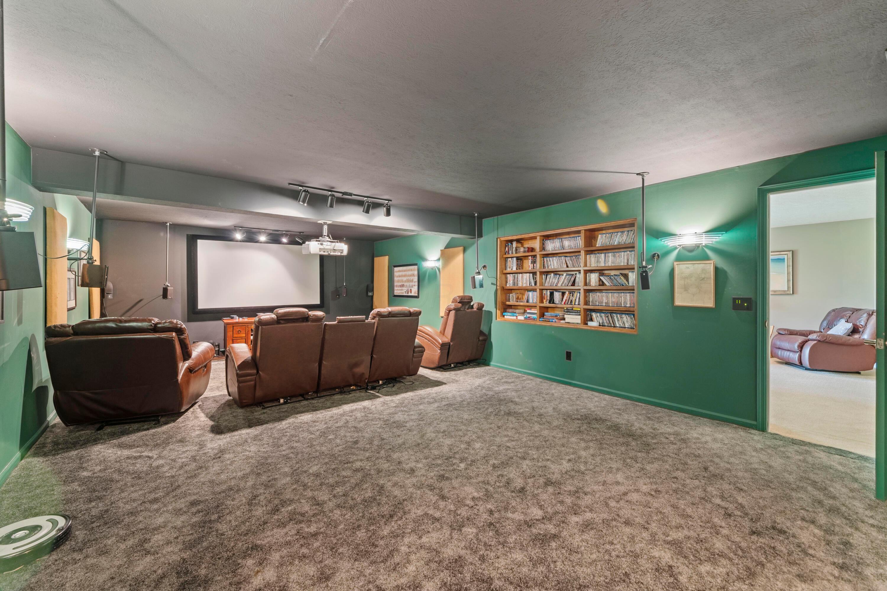 4611 Meghans Run, Batavia, Ohio image 31