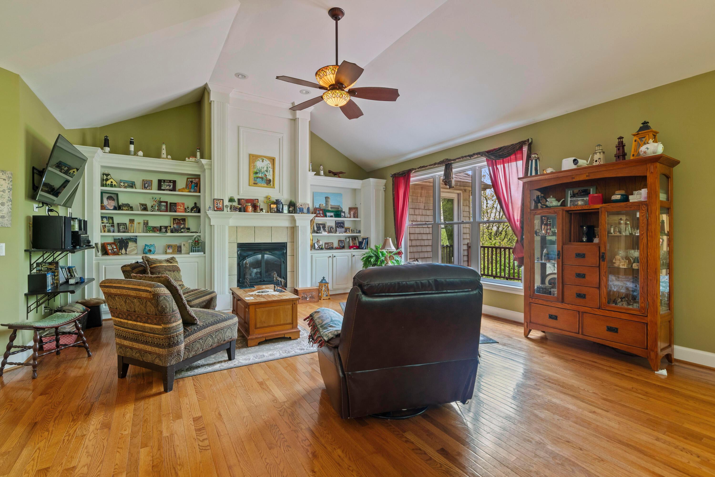 4611 Meghans Run, Batavia, Ohio image 12